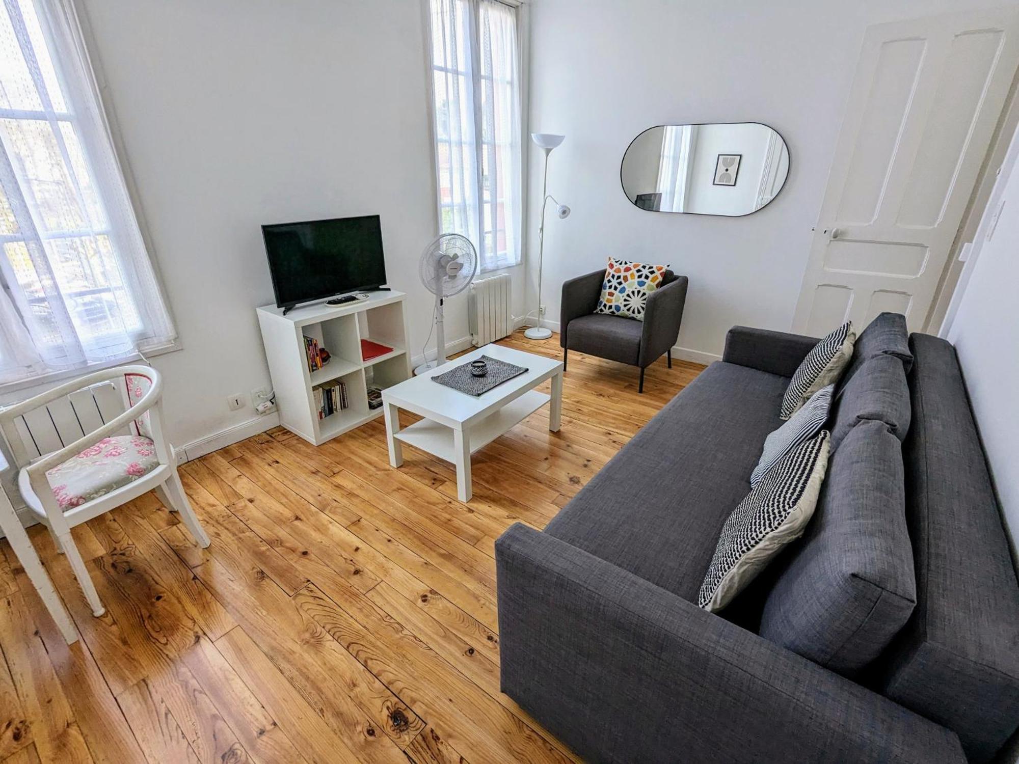 Apartment T2 42 M² En Centre-ville De Cambo-les-Bains